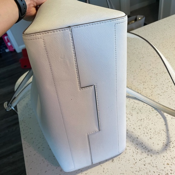 Tory Burch Robinson Small Tote - Picture 6 of 6